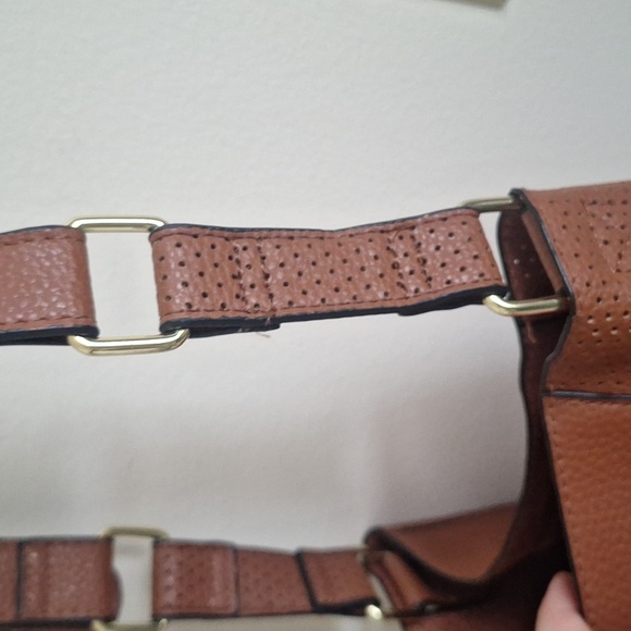 Steve Madden Brown Crossbody Bucket Bag - Picture 11 of 15
